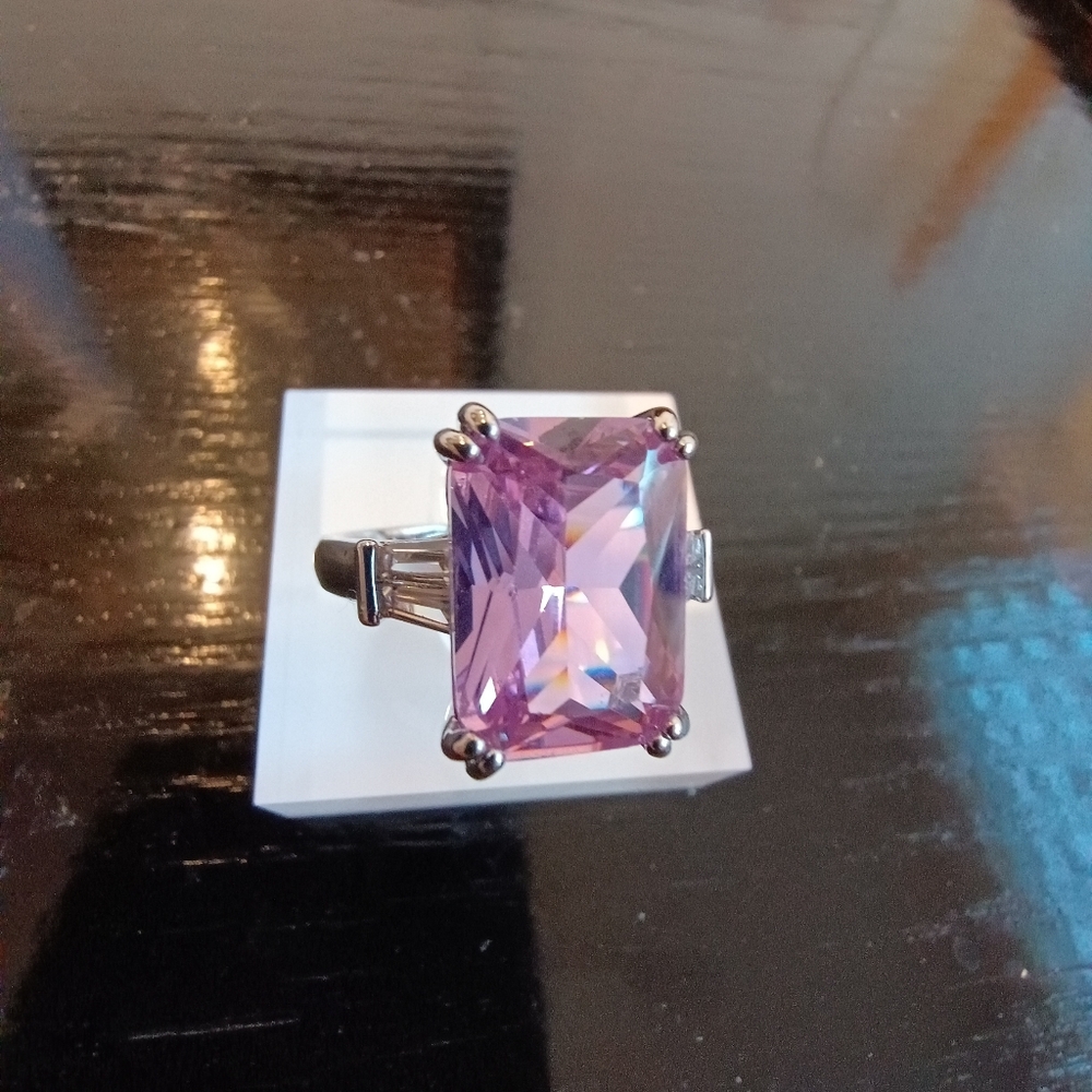 Silver Plated Cubic Zirconia Princess Cut Ring Size 8 - Picture 1 of 8